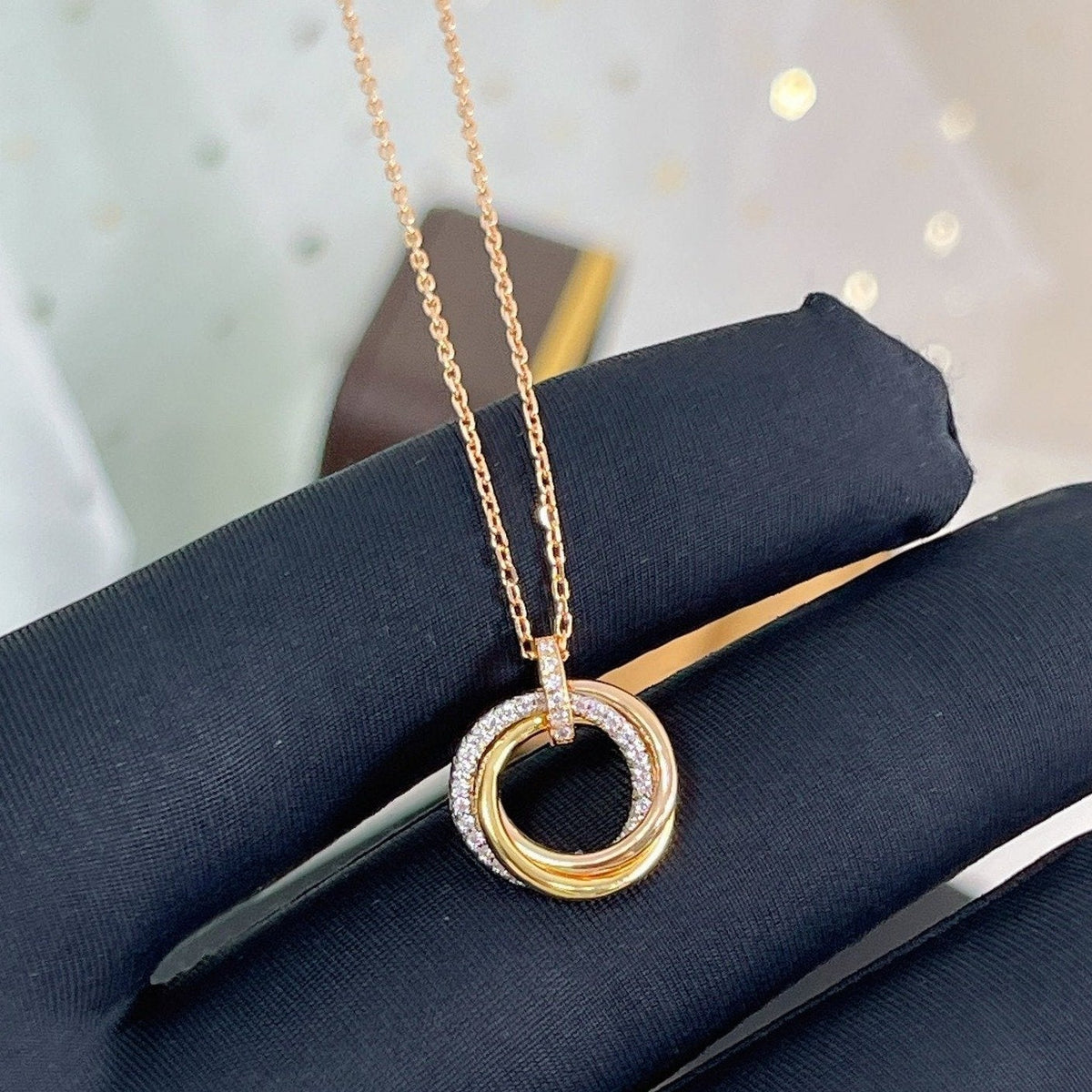 [⭐Seralia]TRINITY NECKLACE SILVER GOLD PINK GOLD DIAMONDS