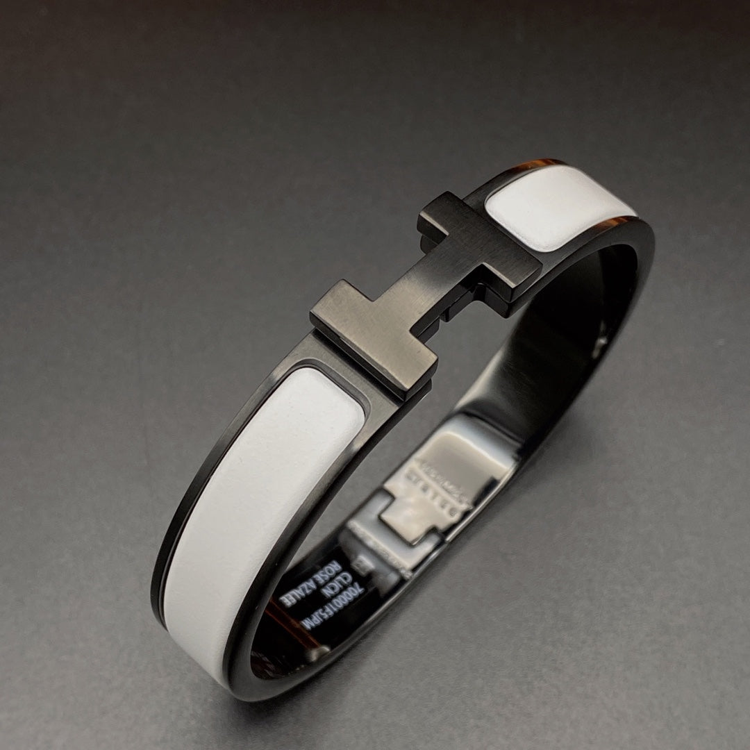 [⭐Seralia]H BRACELET 12MM BLACK WHITE CERAMIC