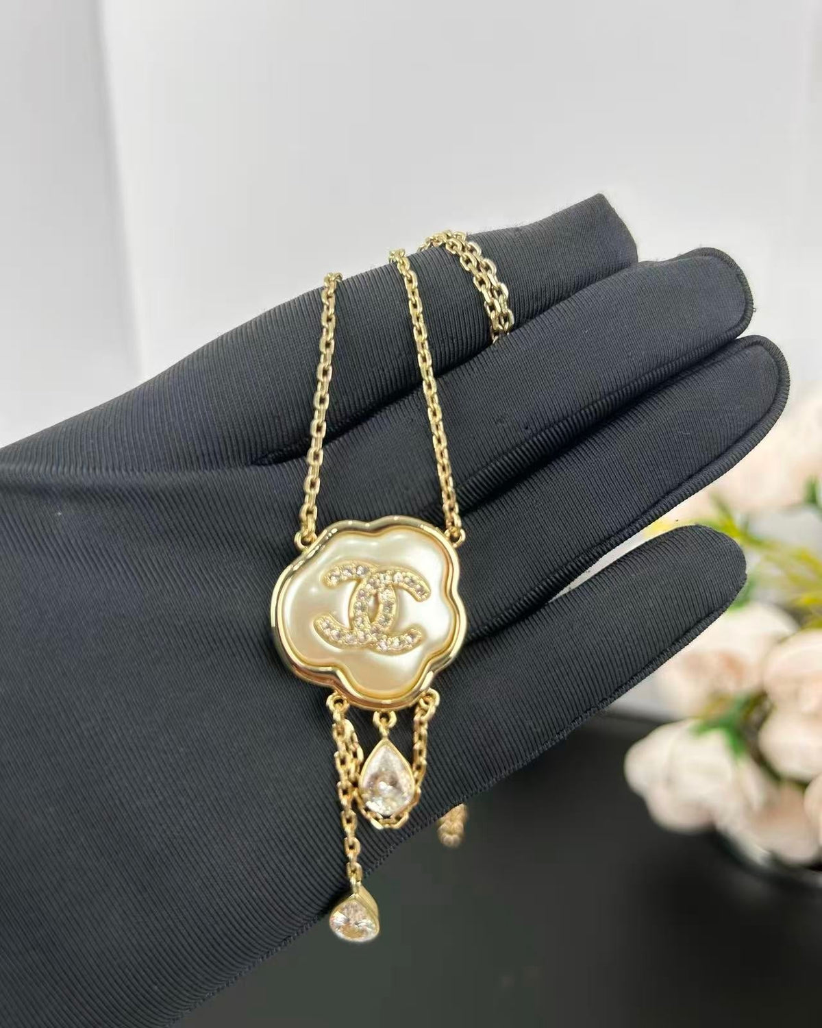 [⭐Seralia]Cloud Pearl Mother-of-Pearl Diamond Chain Pendant Necklace