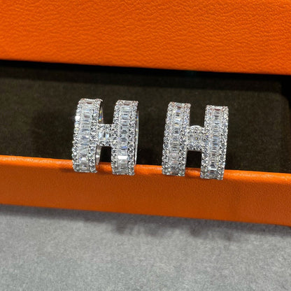 [⭐Seralia]H STUD EARRINGS WITH SILVER DIAMONDS