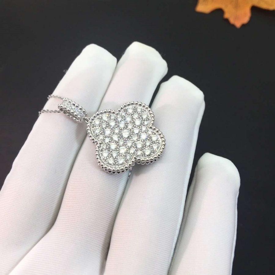 [⭐Seralia]CLOVER 25MM SILVER FULL DIAMOND BIG CLOVER NECKLACE